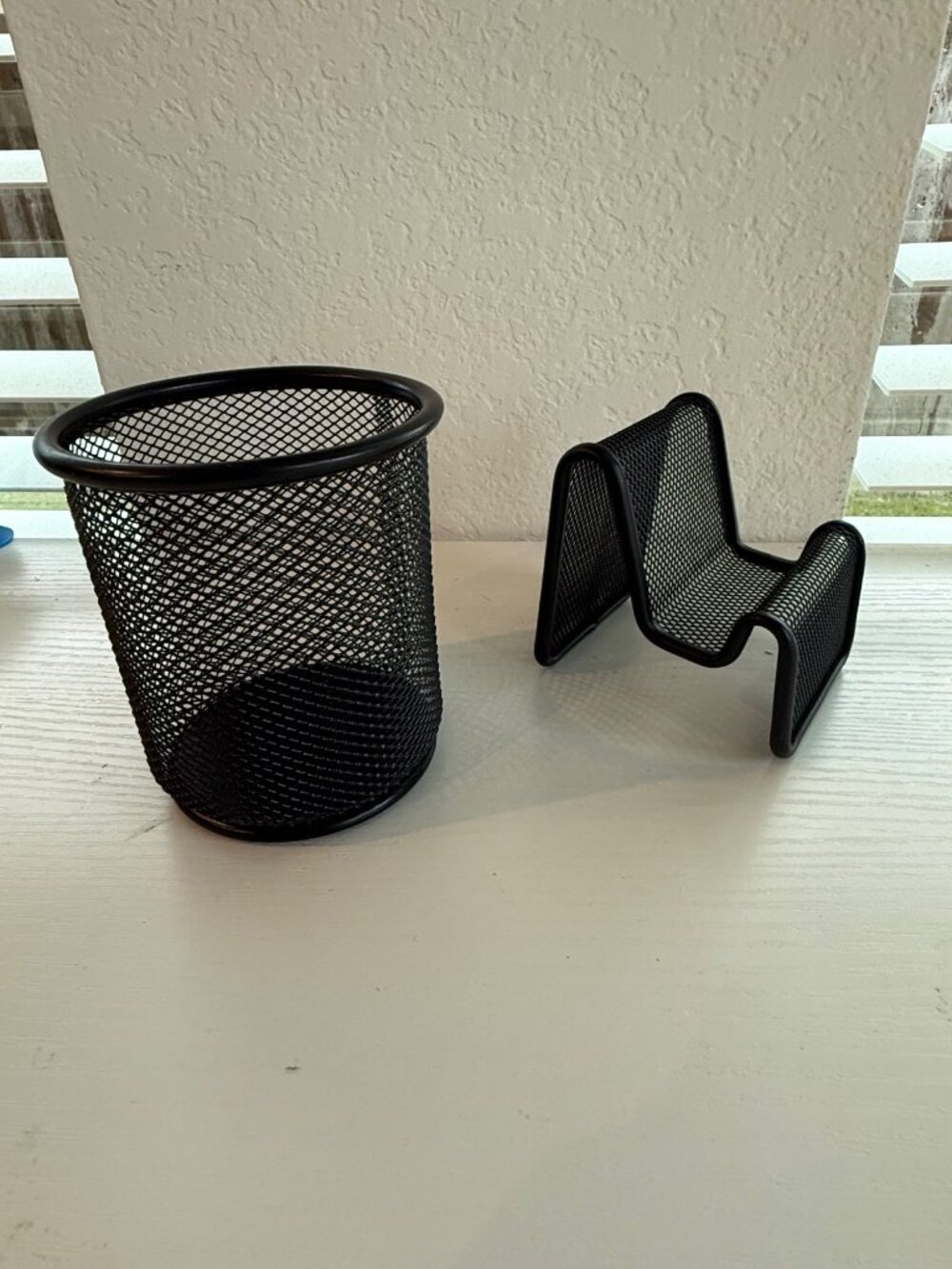 Black Mesh Pen & Card Holder Set For Desk Organization